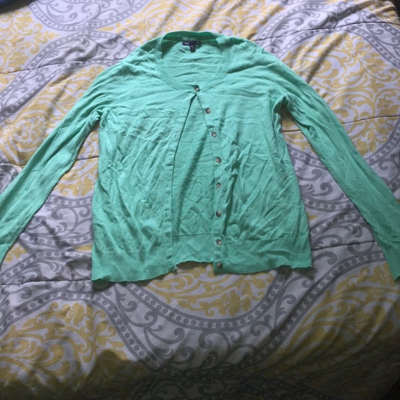 GAP Sweaters - 🎊🎉 5 for $20🎊🎉 women’s button down cardigan